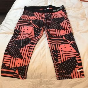 Nike work out capris